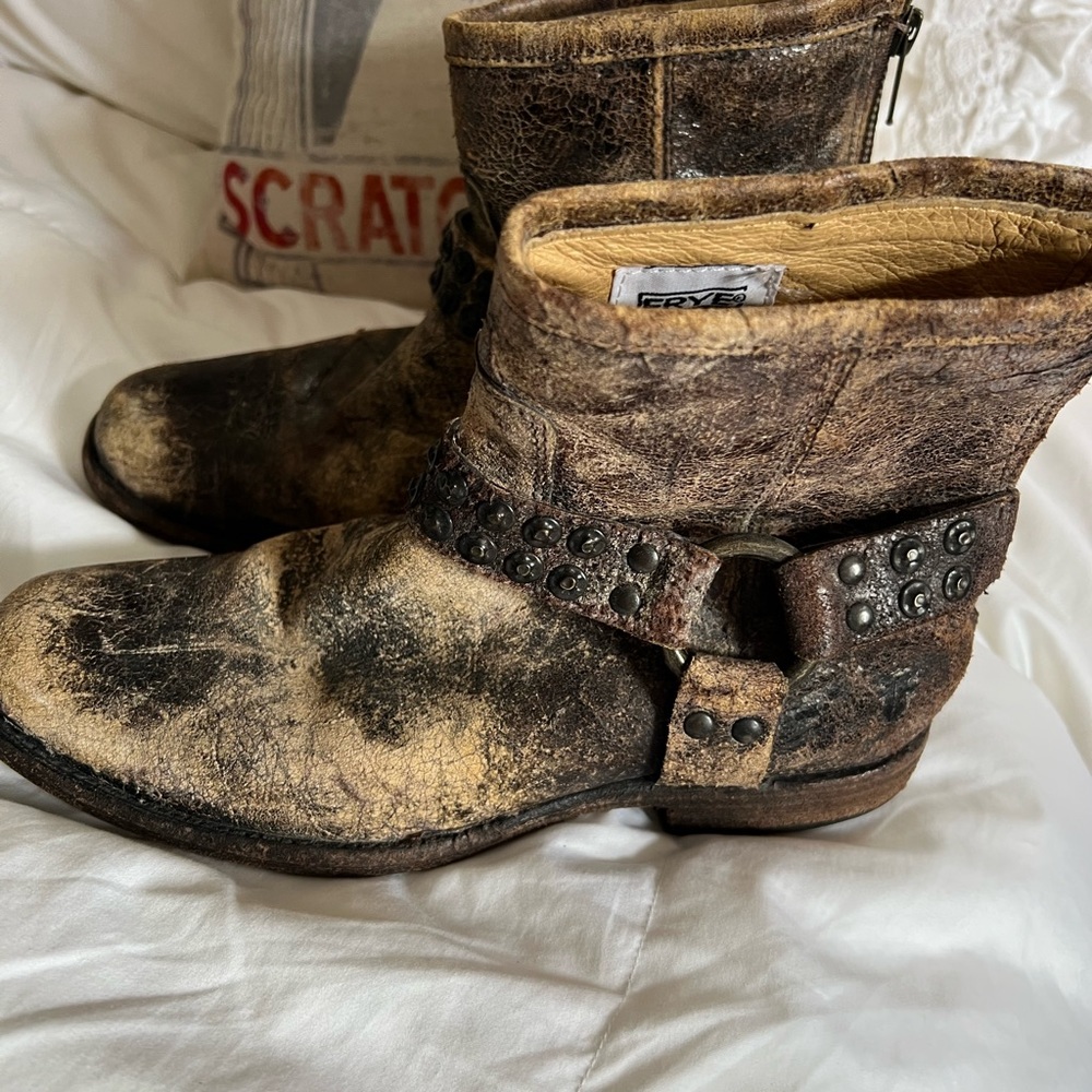 Frye Distressed Crackled Leather